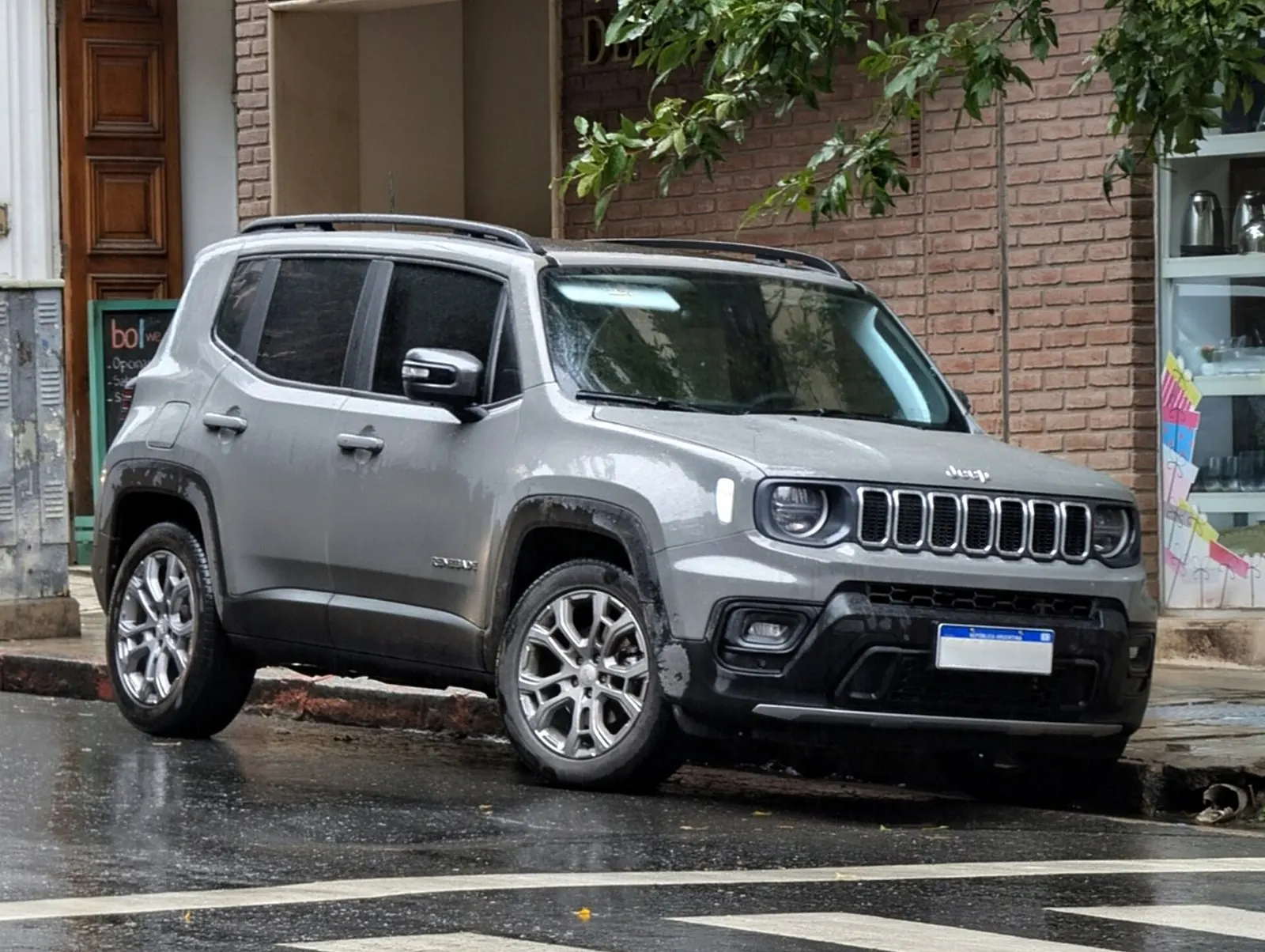 Jeep Renegade Longitude prata