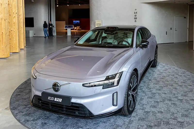 Foto do Volvo ES90