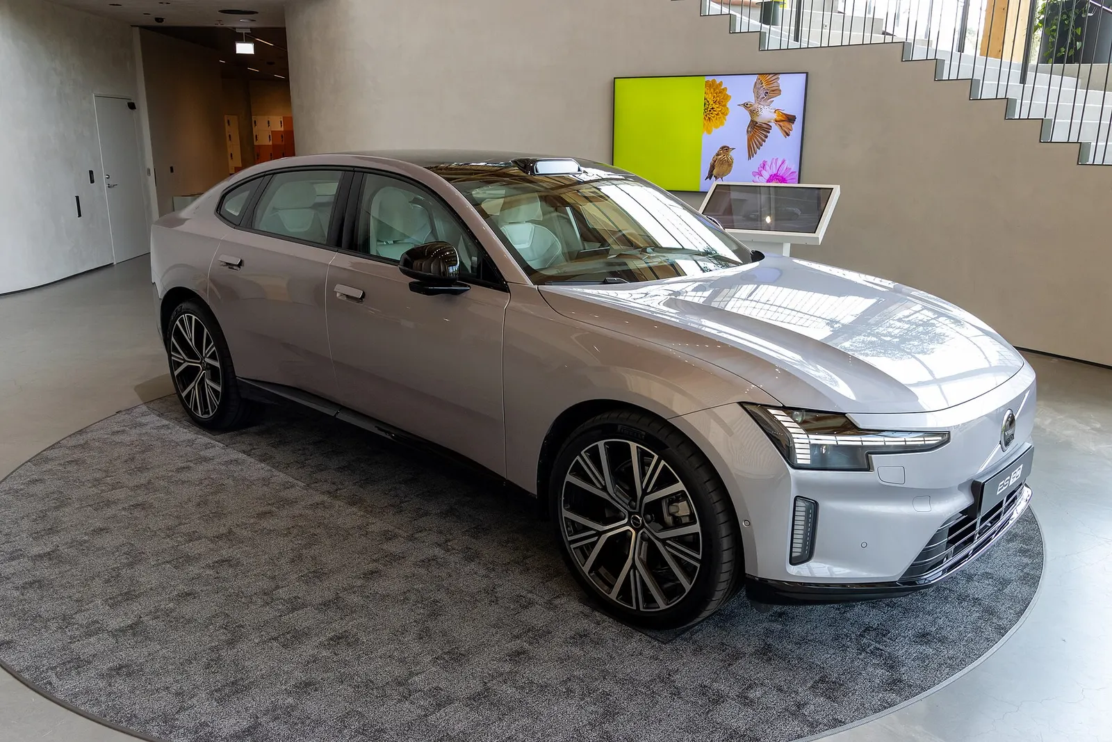 Foto do Volvo ES90