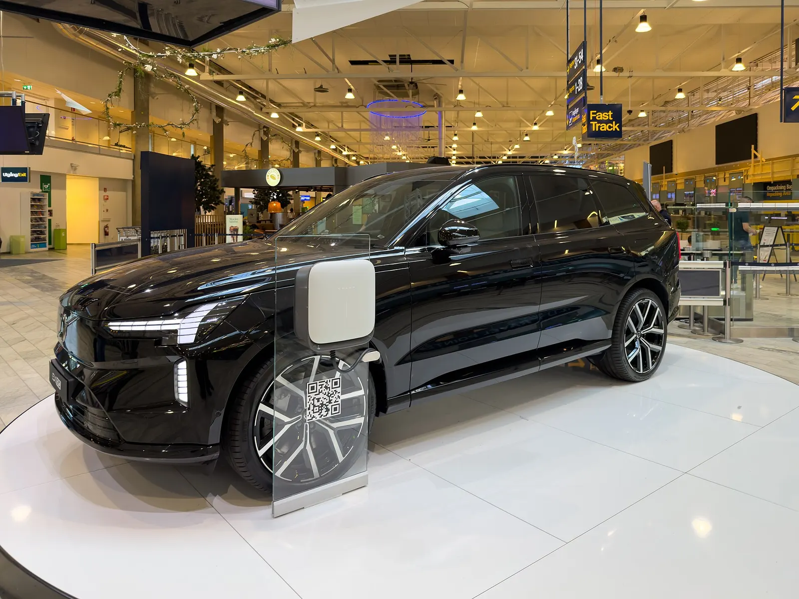 Foto do Volvo EX90